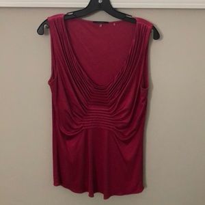 Dark red Elie Tahiti stretch top Medium.